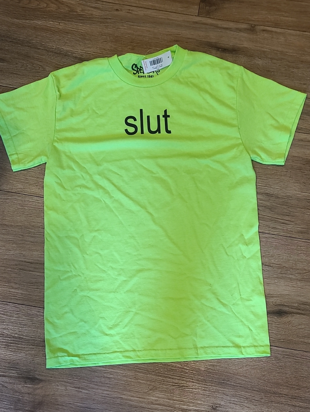 Spencer NWT lime Green T Shirt Sl@t Graphic In Black, Sz Small
